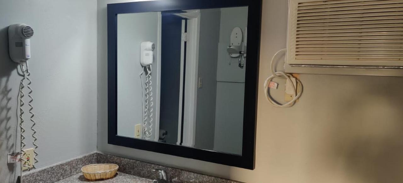 Fairbridge Inn Express Stuttgart Bagian luar foto